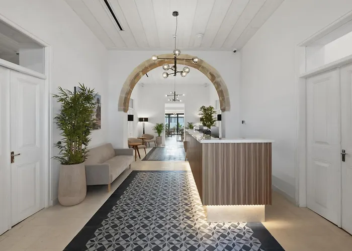 Warner Boutique Hotel-adults Only Szálloda Lárnaka