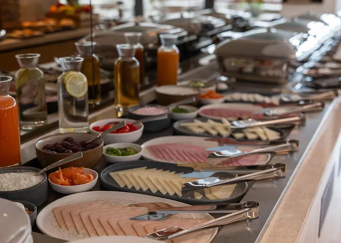 ホテル Warner Boutique Hotel-adults Only ラルナカ