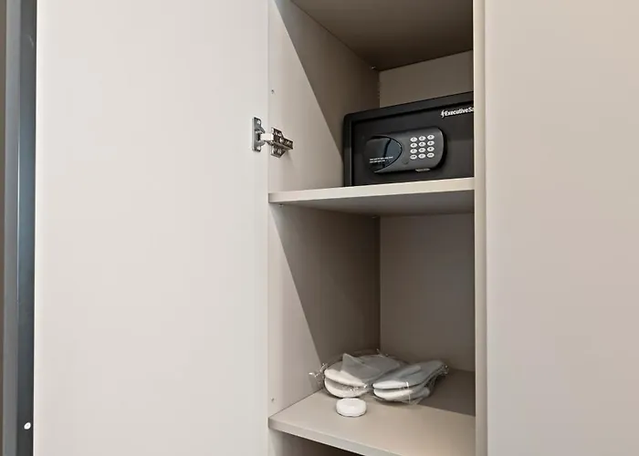 Warner Boutique Hotel-adults Only Lárnaca